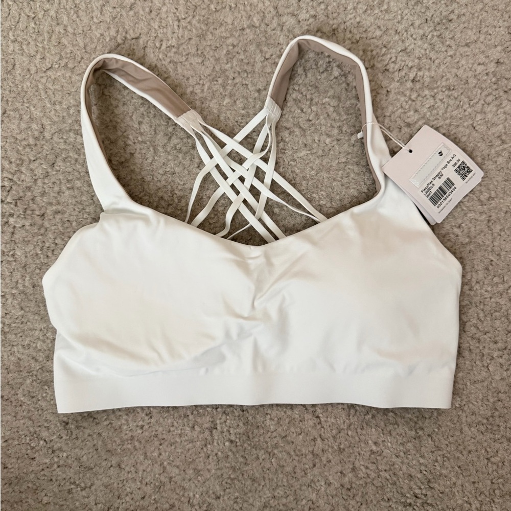 BRAND NEW NEVER WORN lululemon flexy flex strappy yoga bra - Picture 2 of 4